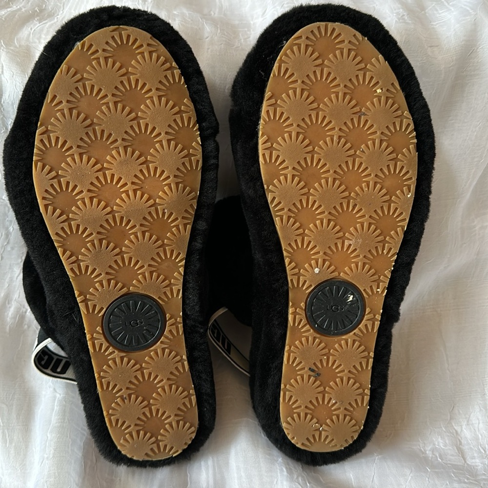 Ugg Sandals *Euc* - image 7